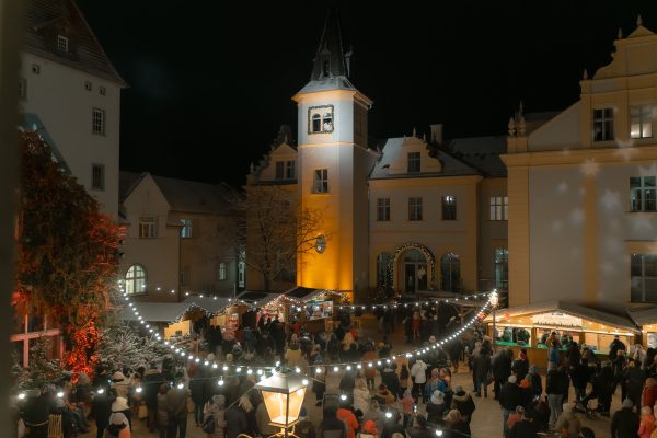 Weihnachtsmarkt Liebenberg - Schlosshof, Foto: DKB STIFTUNG, Lizenz: DKB STIFTUNG